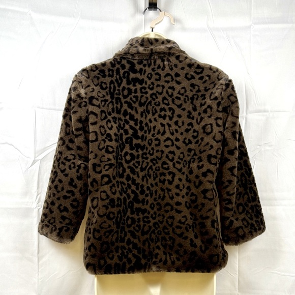 J. McLaughlin Faux Fur Cheetah Print Jacket XS NWOT - Picture 2 of 5
